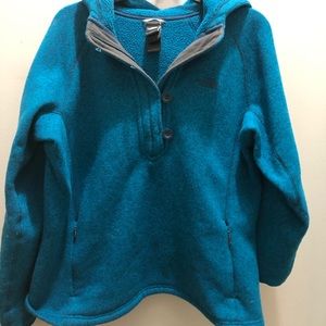 Northface hooded pullover